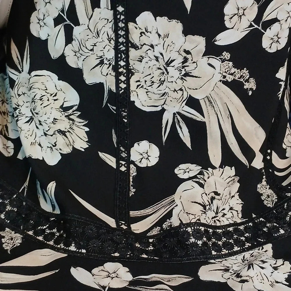 KARL LAGERFELD FLORAL EMBROIDERY TIERED SKIRT SIZE 6 - Picture 4 of 8